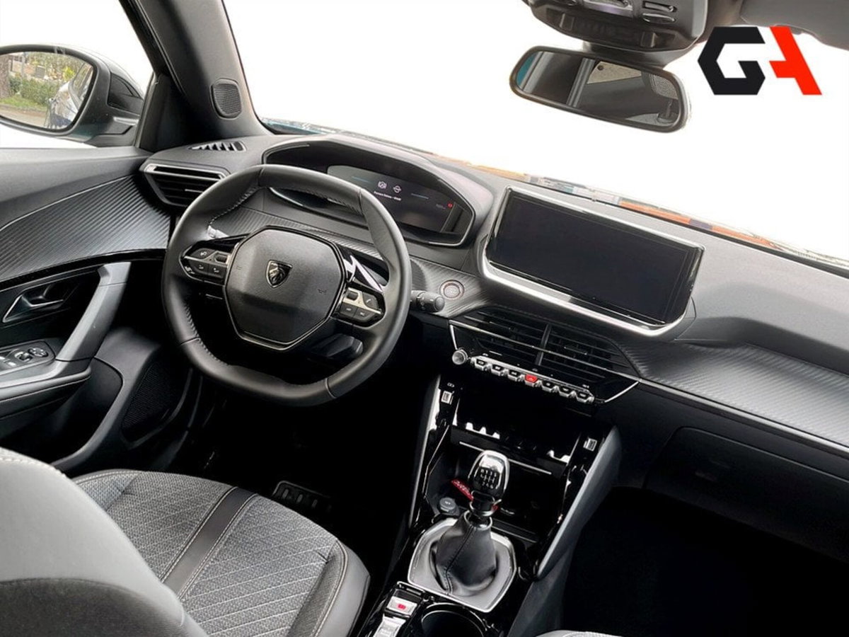 Peugeot 2008 1.2 puretech Active s&s 100cv (16)