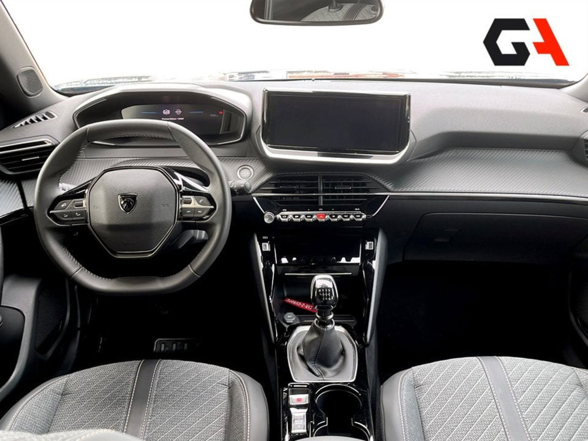 Peugeot 2008 1.2 puretech Active s&s 100cv (17)