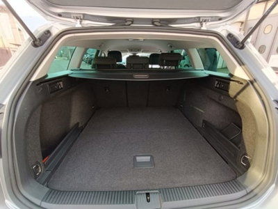 Volkswagen Passat Variant 2.0 TDI SCR EVO Business (12)