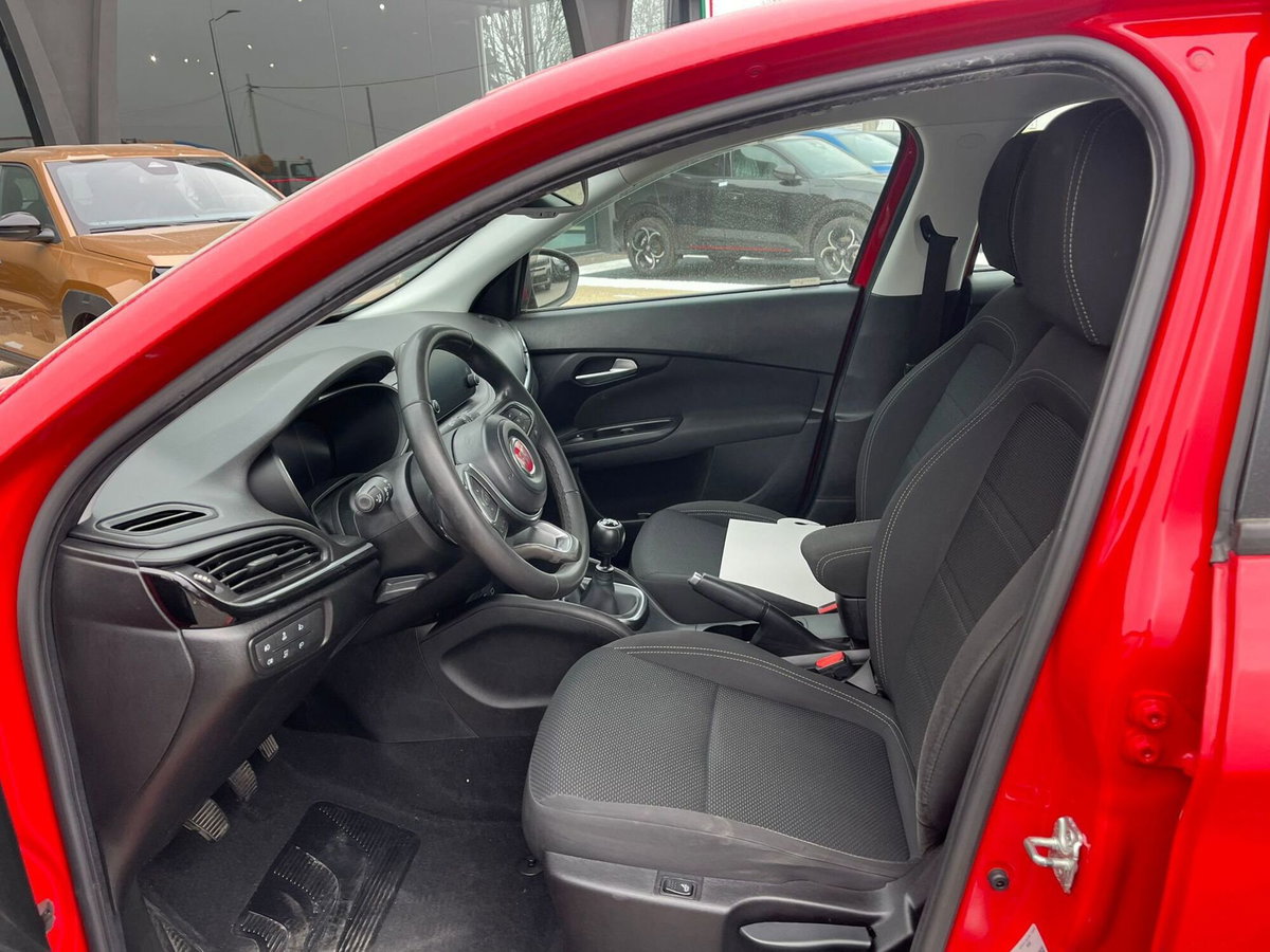 Fiat Tipo Station Wagon Tipo SW 1.6 mjt (Red) s&s 130cv (13)
