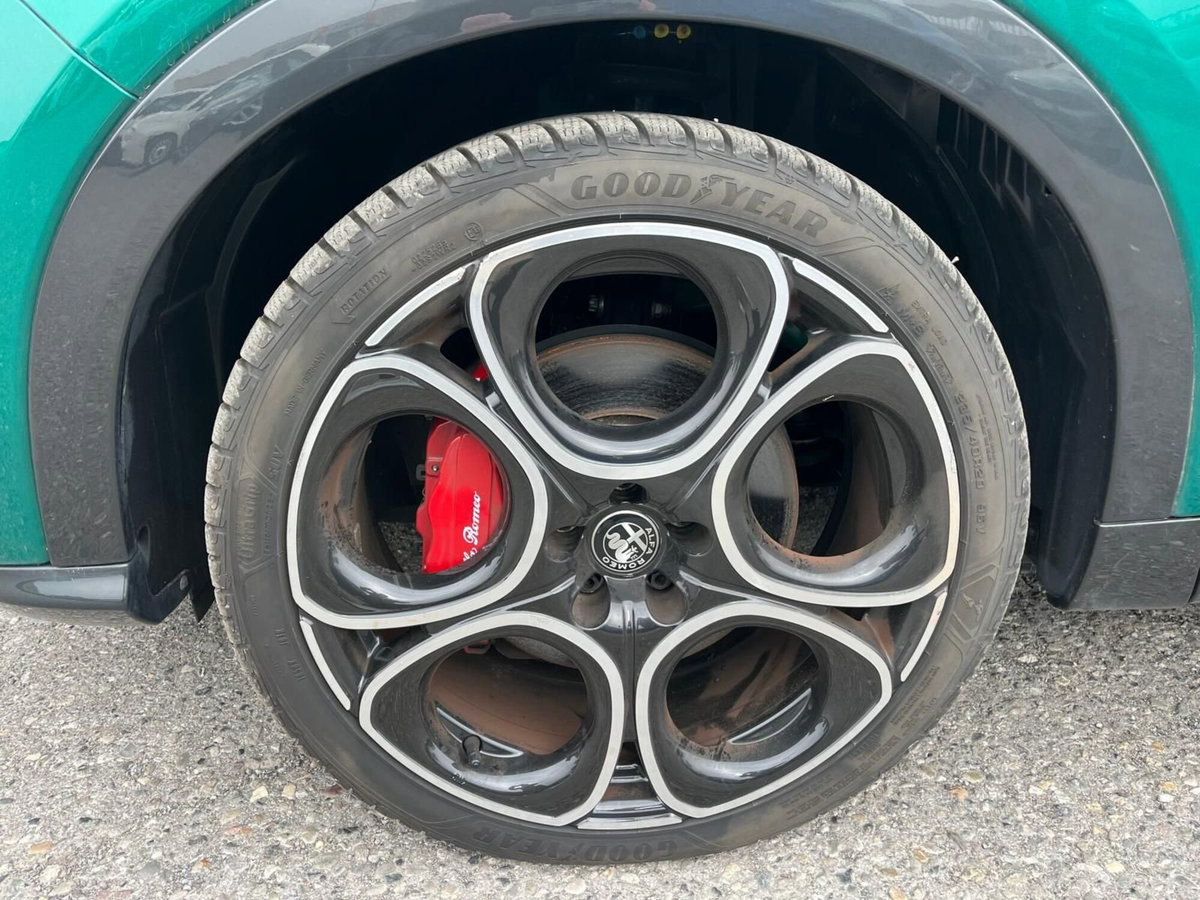 Alfa Romeo Tonale Tonale 1.5 160 CV MHEV TCT7 Ti (9)