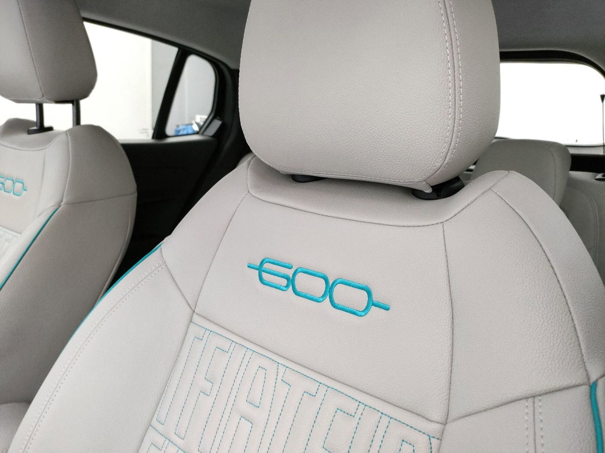 Fiat 600 1.2 hybrid La Prima 110cv auto (14)