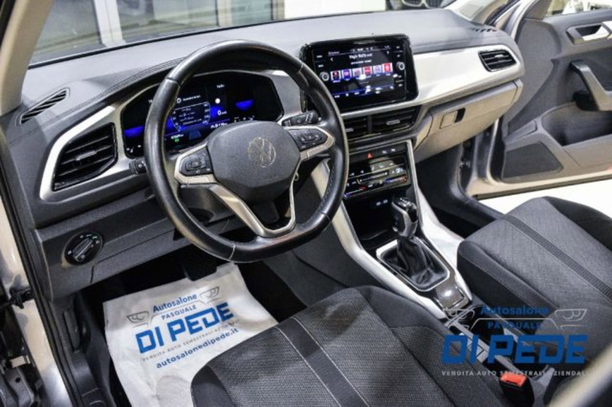 Volkswagen T-Roc 1.5 tsi R-Line dsg (15)