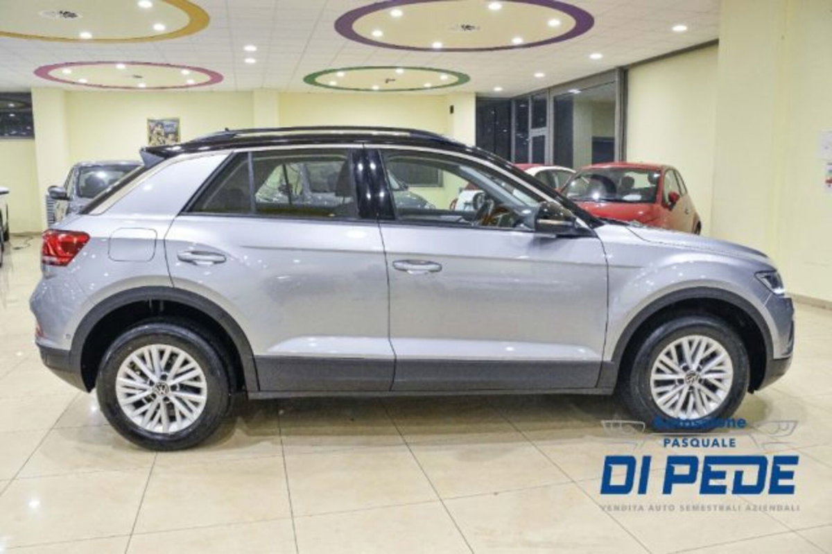 Volkswagen T-Roc 1.5 tsi R-Line dsg (7)