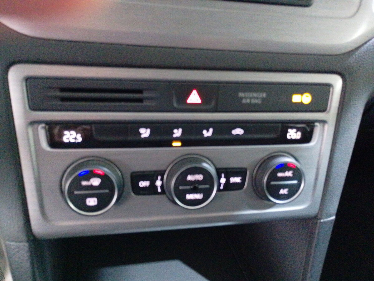 Volkswagen Golf Sportsvan 1.4 TSI Comfortline BlueMotion Technology (16)
