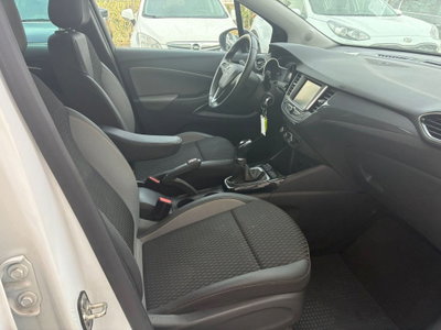 Opel Crossland X 1.2 12V Innovation (12)