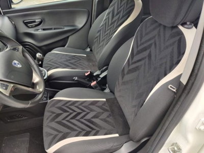 Lancia Ypsilon 1.2 69 CV 5 porte GPL Ecochic Gold (11)