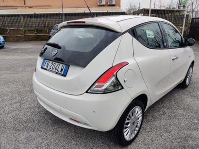 Lancia Ypsilon 1.2 69 CV 5 porte GPL Ecochic Gold (6)