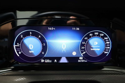 Volkswagen Golf 2.0 TDI GTD DSG (9)