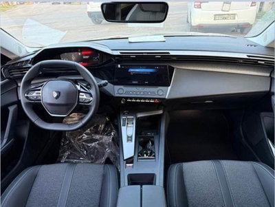 Peugeot 308 1.5 bluehdi Allure s&s 130cv eat8 (3)