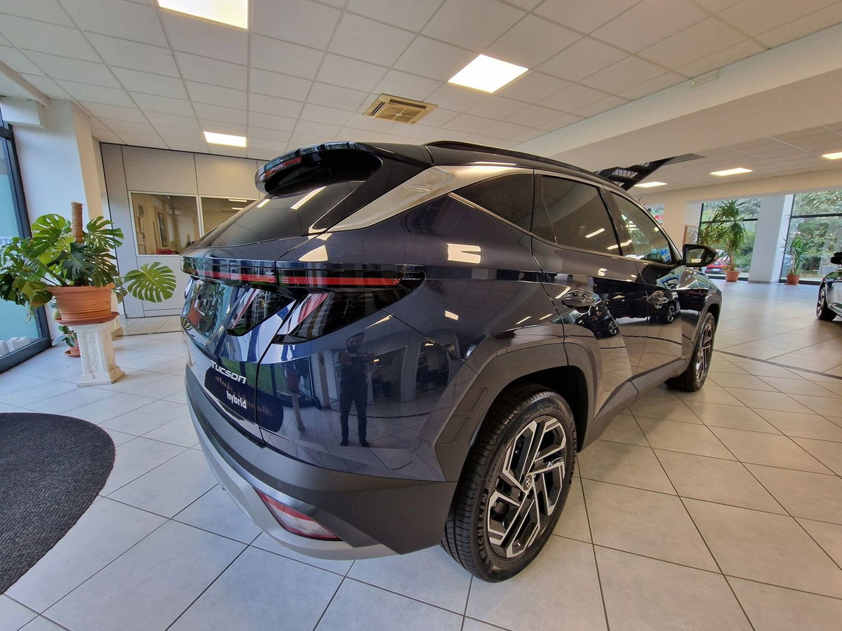 Hyundai Tucson 1.6 t-gdi 48V Xtech 2wd imt (6)