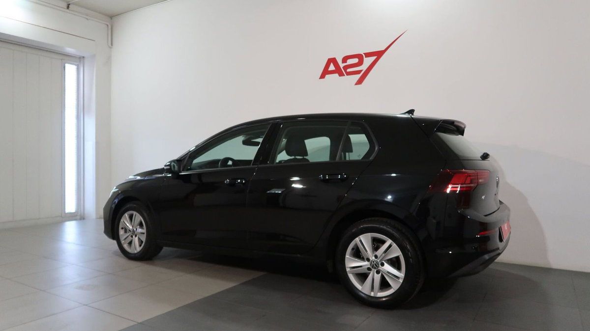 Volkswagen Golf 2.0 TDI SCR Life (13)
