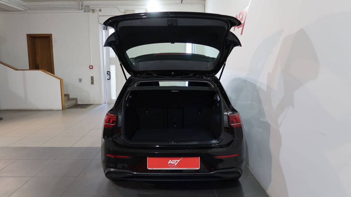 Volkswagen Golf 2.0 TDI SCR Life (19)