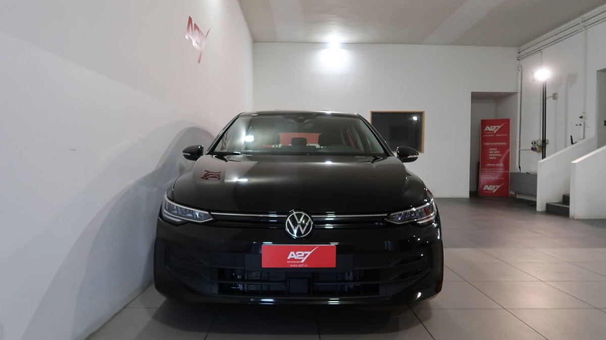 Volkswagen Golf 2.0 TDI SCR Life (9)