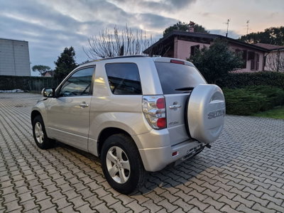 Suzuki Grand Vitara 1.9 DDiS 3 porte Offroad (7)