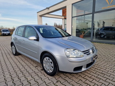 Volkswagen Golf 1.6 16V FSI 5p. Sportline (3)