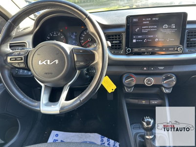 Kia Stonic 1.2 DPI Urban (17)