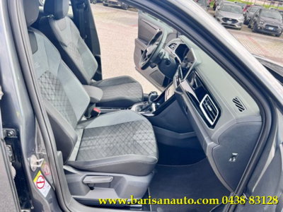 Volkswagen T-Roc 1.5 tsi R-Line dsg (6)
