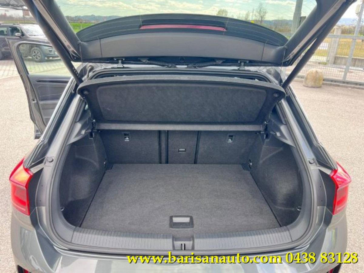 Volkswagen T-Roc 1.5 tsi R-Line dsg (8)