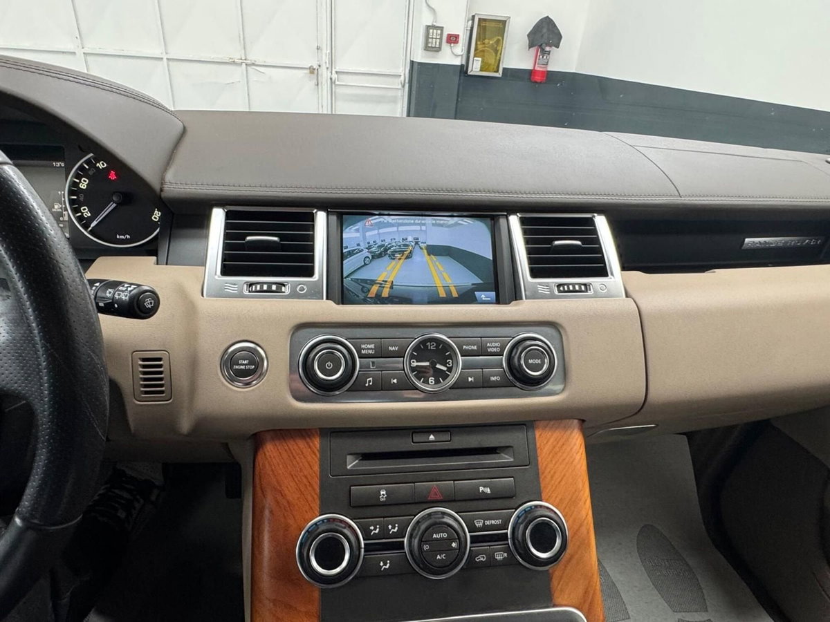 Land Rover Range Rover Sport 3.0 SDV6 Autobiography (14)