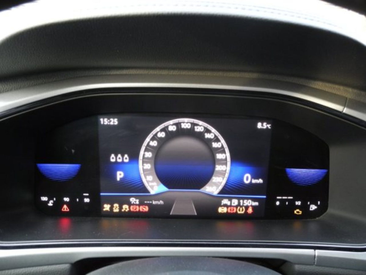Volkswagen T-Roc 2.0 tdi Life 150cv dsg (17)