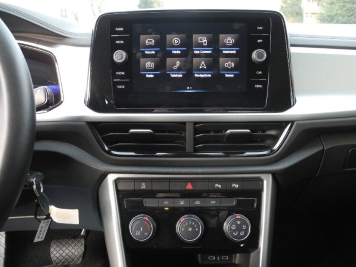 Volkswagen T-Roc 2.0 tdi Life 150cv dsg (18)