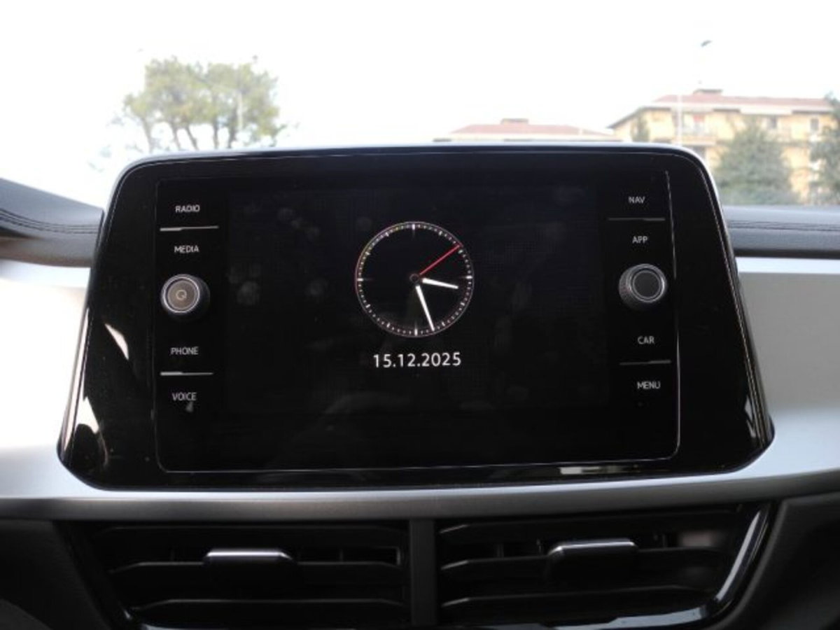 Volkswagen T-Roc 2.0 tdi Life 150cv dsg (19)