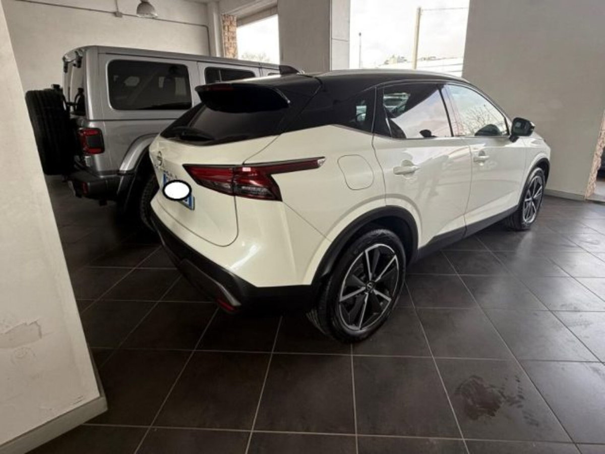 Nissan Qashqai 1.3 mhev Tekna 2wd 140cv (3)