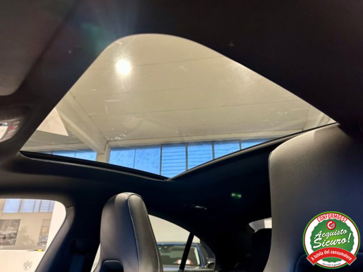 Mercedes-Benz CLA 200 d Automatic 4Matic Premium (10)
