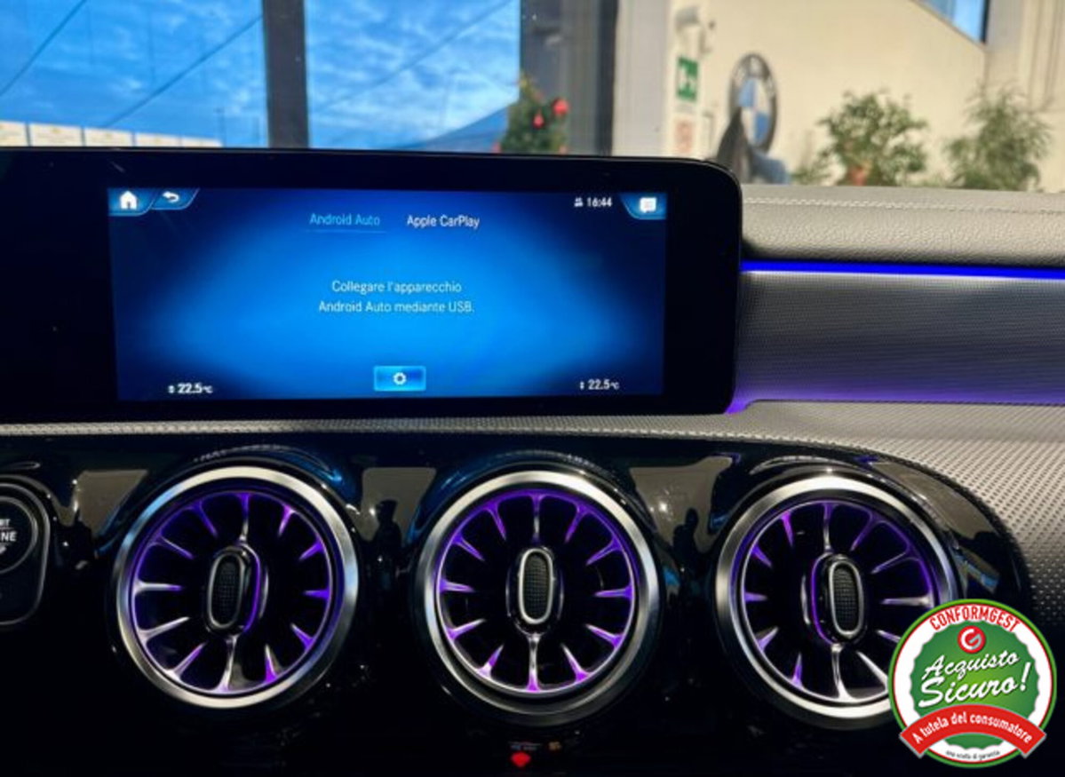 Mercedes-Benz CLA 200 d Automatic 4Matic Premium (17)