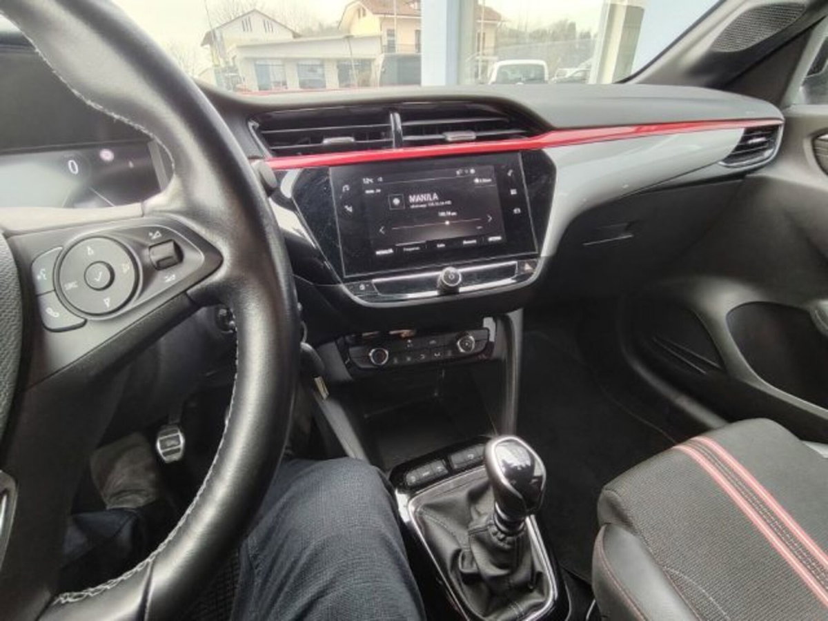 Opel Corsa 1.2 100 CV GS Line (10)