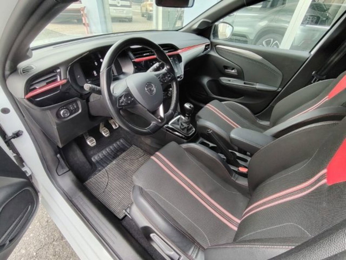 Opel Corsa 1.2 100 CV GS Line (7)