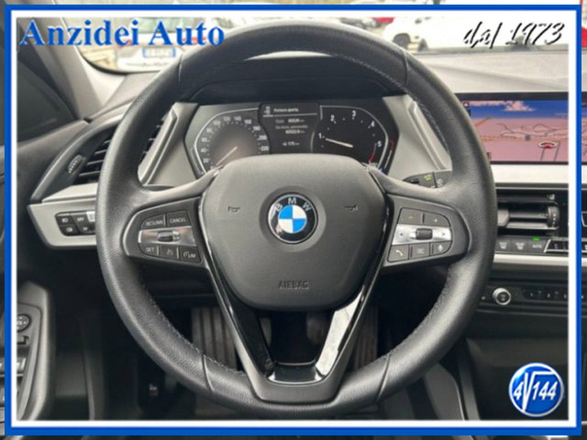 BMW Serie 1 116d 2.0 116CV cat 5 porte Attiva DPF (11)