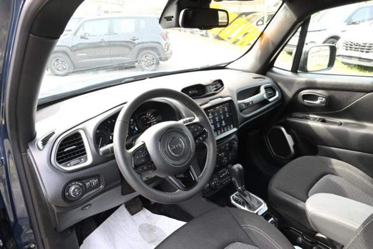 Jeep Renegade 1.3 T4 190CV PHEV 4xe AT6 80th Anniversary (12)