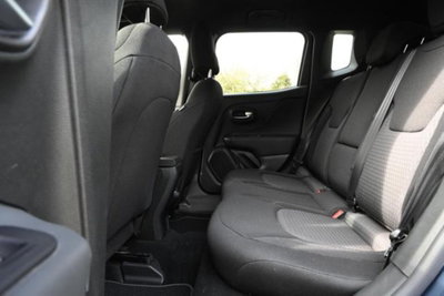 Jeep Renegade 1.3 T4 190CV PHEV 4xe AT6 80th Anniversary (15)