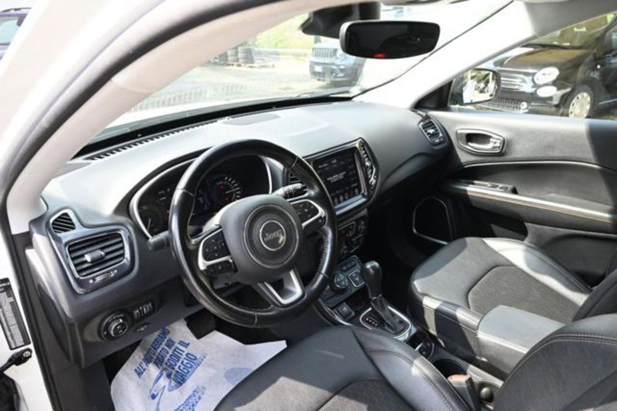 Jeep Compass 1.3 T4 190CV PHEV AT6 4xe Limited (12)