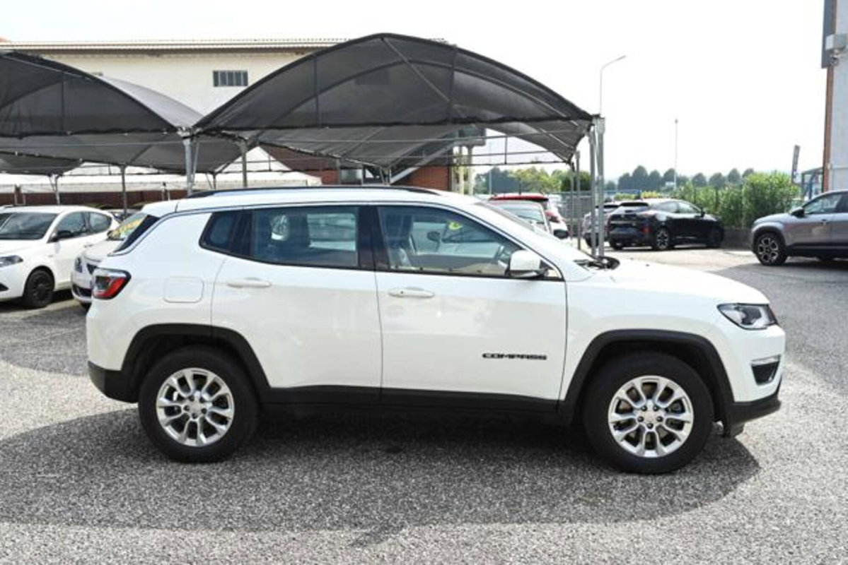 Jeep Compass 1.3 T4 190CV PHEV AT6 4xe Limited (4)