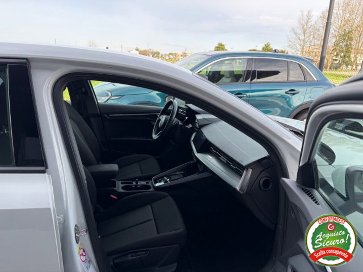 Audi A3 Sportback 30 TDI S tronic Business (13)