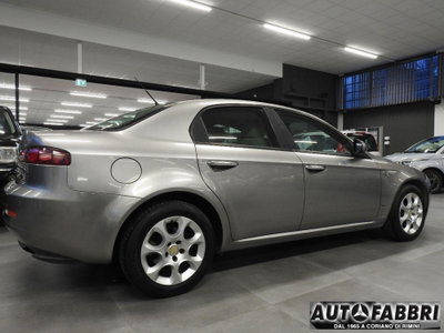 Alfa Romeo 159 1.9 JTS 16V Distinctive (5)