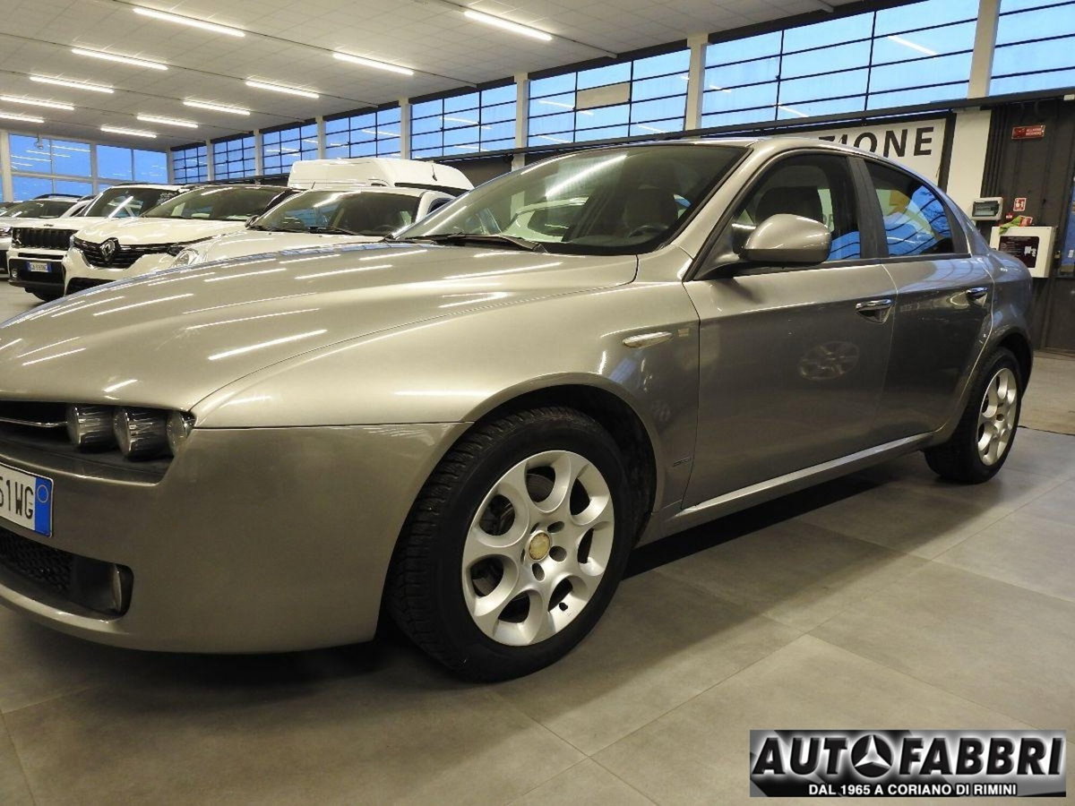 Alfa Romeo 159 1.9 JTS 16V Distinctive (8)
