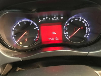 Opel Corsa 1.2 5 porte Ecotec (9)