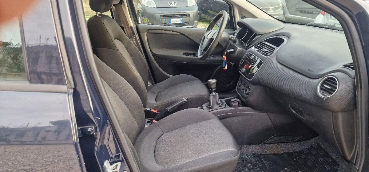 Fiat Punto 1.4 8V 5 porte Easypower Street (16)