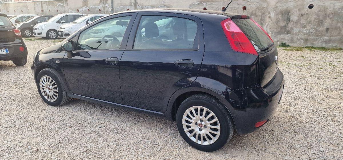 Fiat Punto 1.4 8V 5 porte Easypower Street (4)