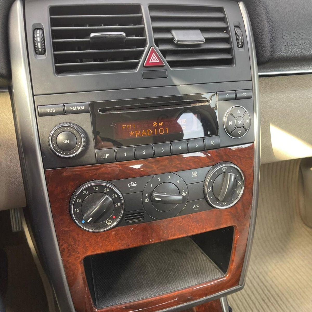 Mercedes-Benz Classe B 180 CDI Sport (8)