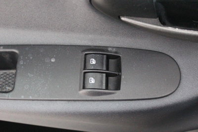 Lancia Ypsilon 1.2 69 CV 5 porte Silver (14)
