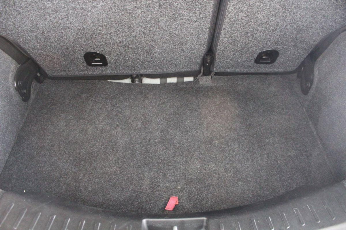 Lancia Ypsilon 1.2 69 CV 5 porte Silver (16)