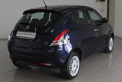 Lancia Ypsilon 1.2 69 CV 5 porte Silver (4)