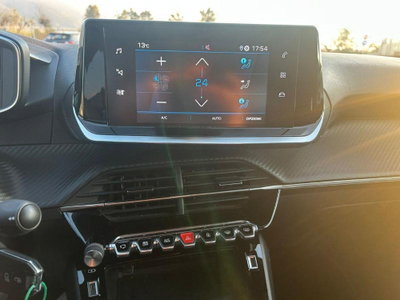 Peugeot 2008 PureTech 100 S&S Allure Pack (11)