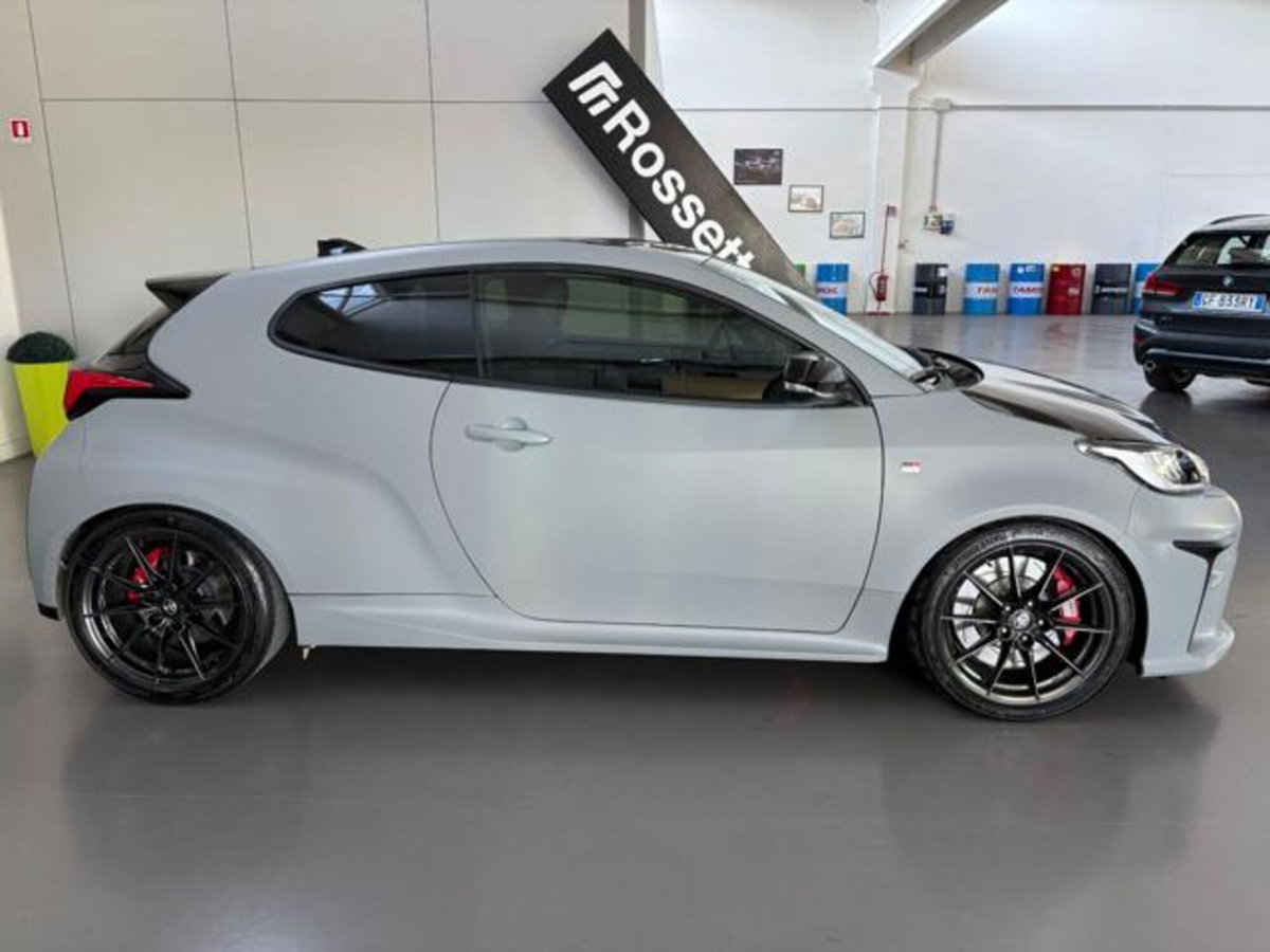 Toyota GR Yaris 1.6 Turbo 3 porte GR Yaris Circuit (3)