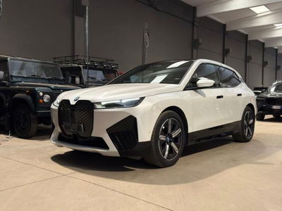 BMW iX xdrive50 pacchetto sportivo usata